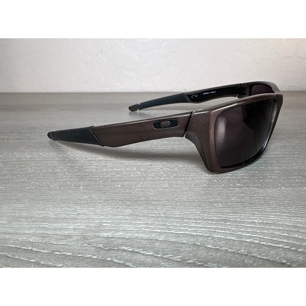 Oakley jury sunglasses